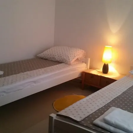 Cedar Apartment